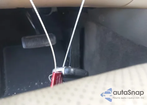 2011 Hyundai Genesis 4.6 z USA, uszkodzony, nr VIN KMHGC4DF1BU127889